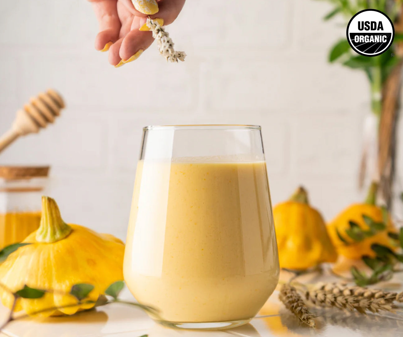 turmeric-latte-starter-kit-u8 1._Turmeric_6e512dba-33d3-4867-a890-51e27d14ee92.jpg