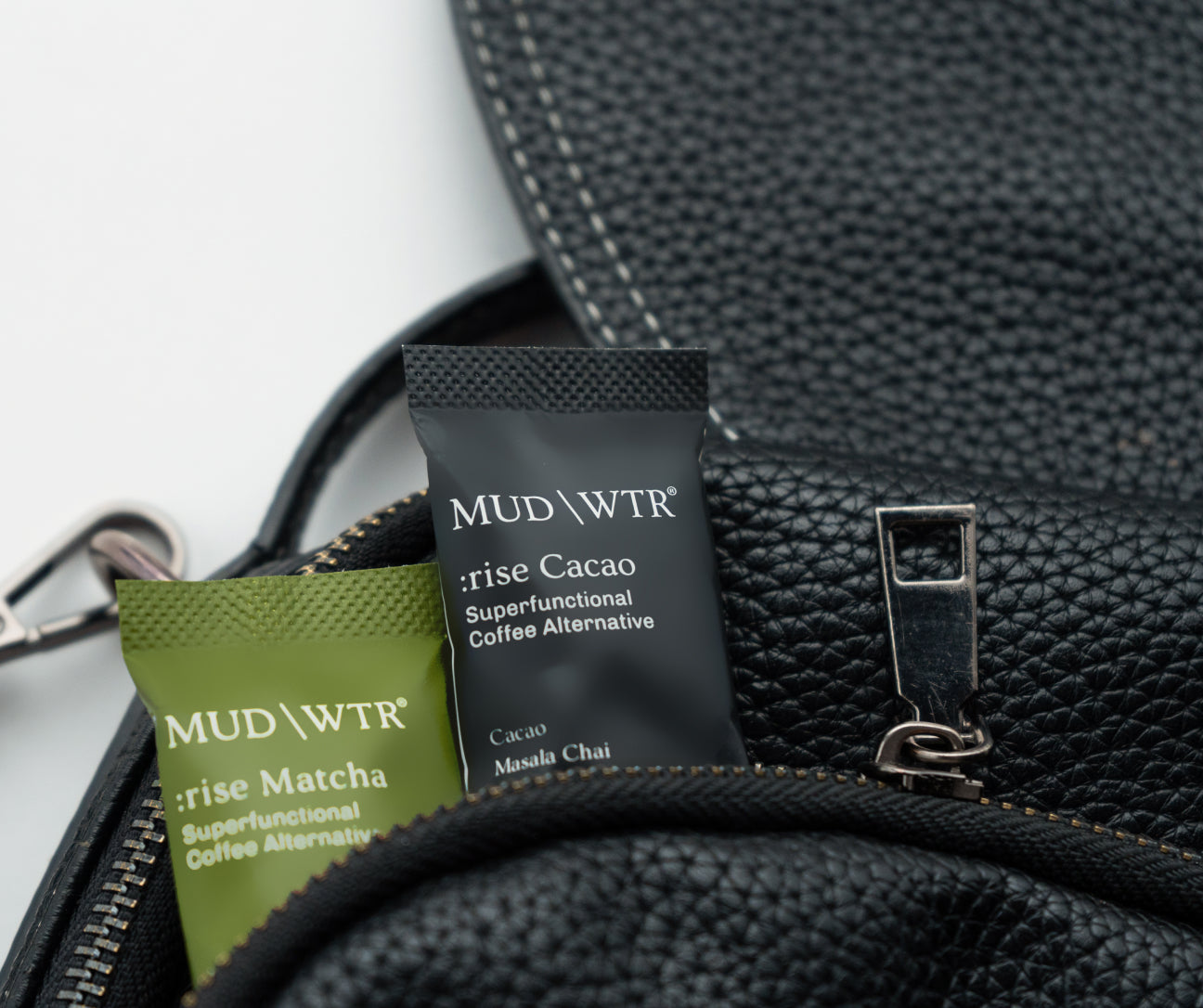matcha-stick-packs-w0 2.MatchaStickPack_1b5eb65b-9328-4d7d-a615-0f319bea5a4f.jpg